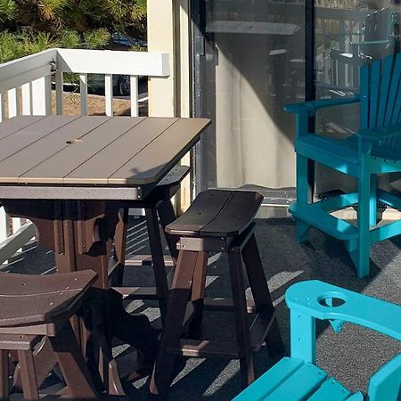 Emerald Isle Resort-Style Condo Walk To Beaches! 외부 사진