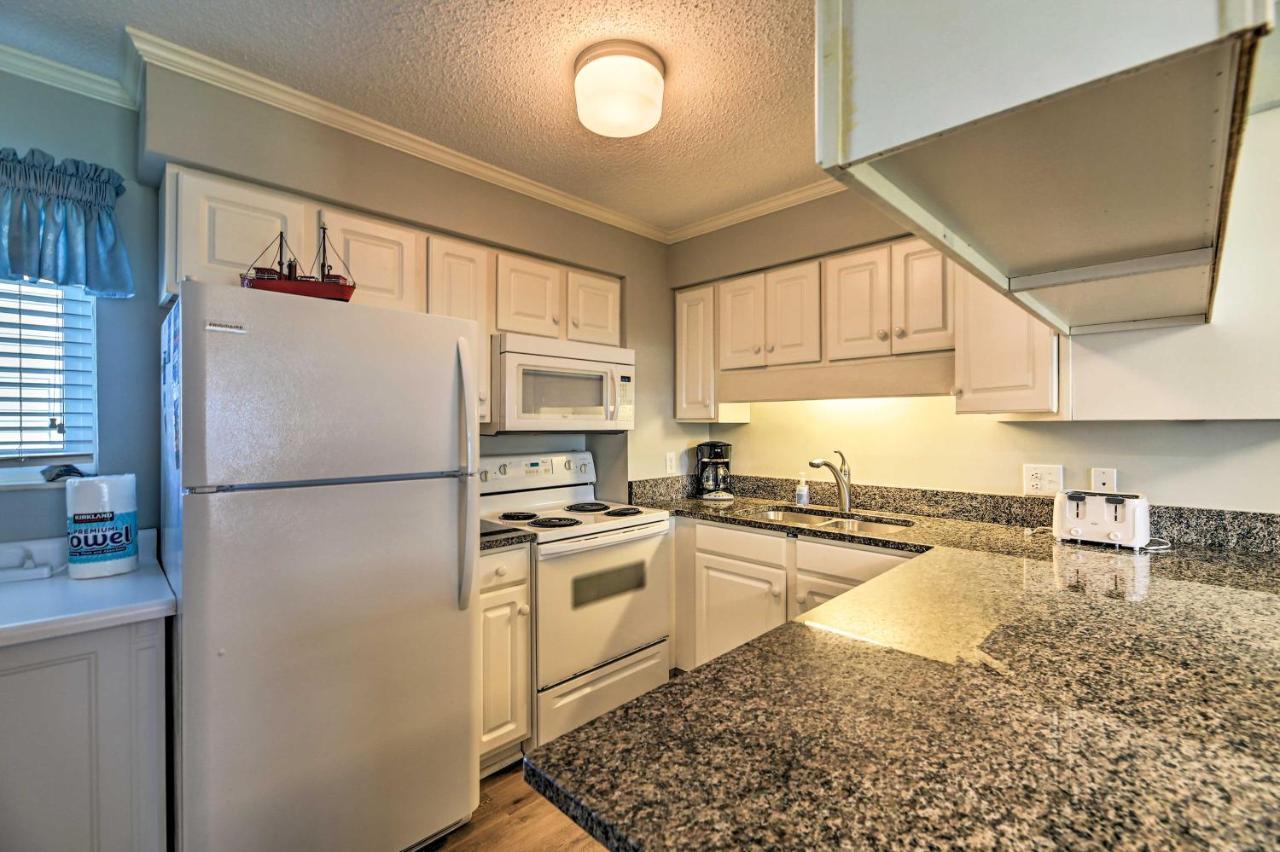 Emerald Isle Resort-Style Condo Walk To Beaches! 외부 사진